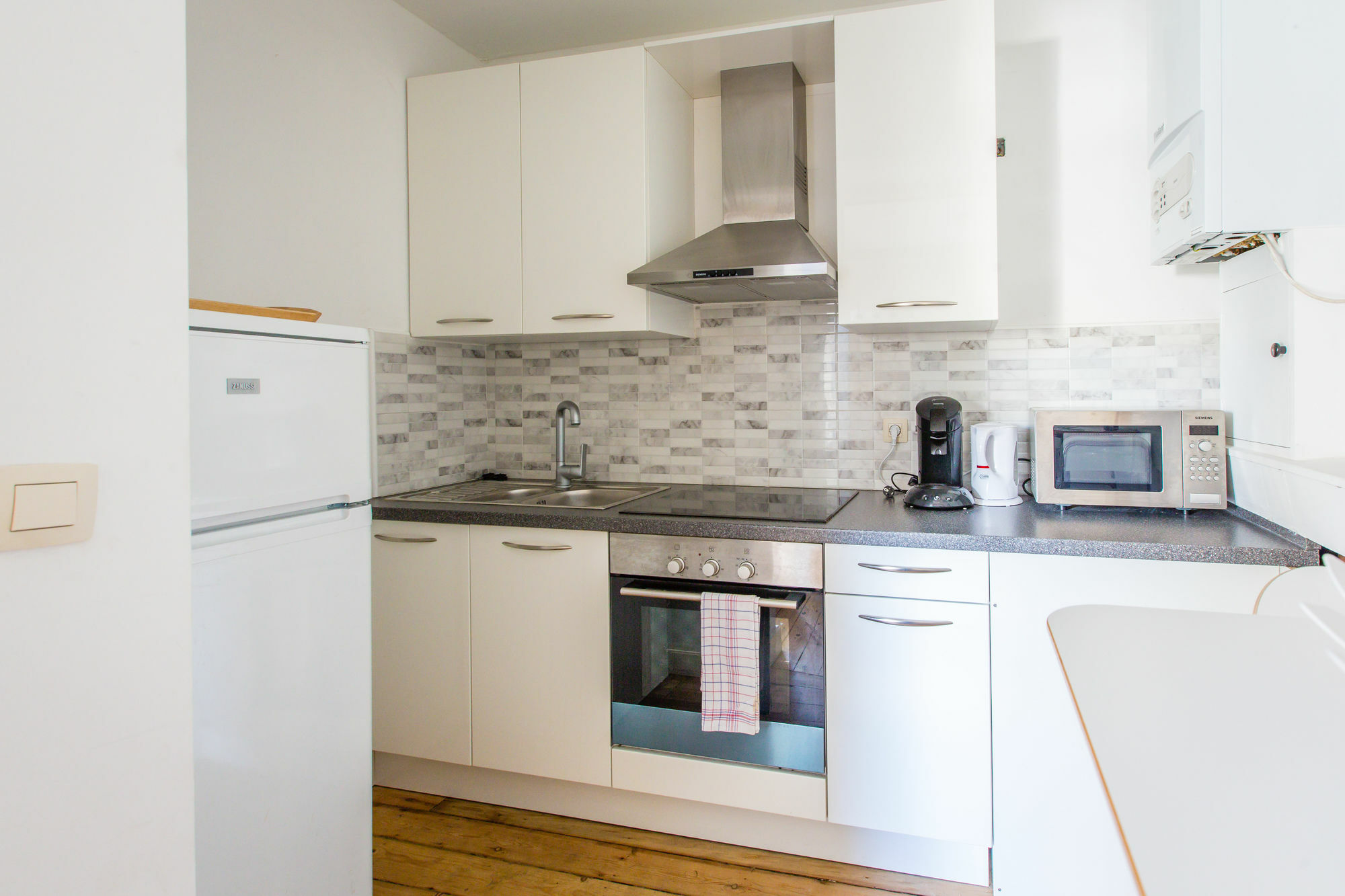 Urban Suites Brussels Eu מראה חיצוני תמונה